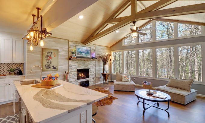 Higden Casa | Lakeside Retreat on 10 Acres: 2 Mi to Greers Ferry
