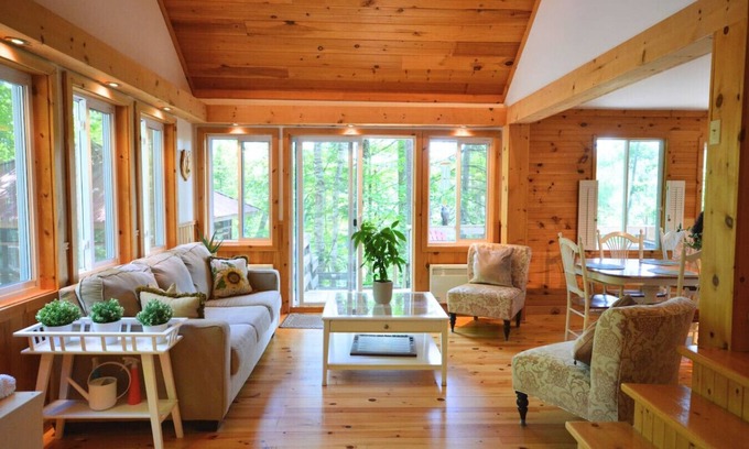 Otter Lake Casa | Lakeside Retreat with Hot Tub and Bunkie. Sleeps 10