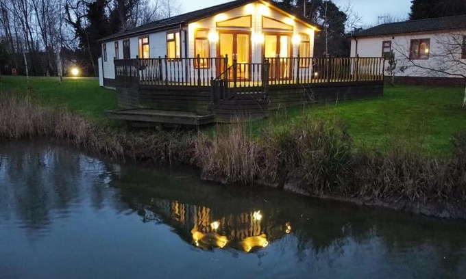 Wisbech Casa | Lakeside View