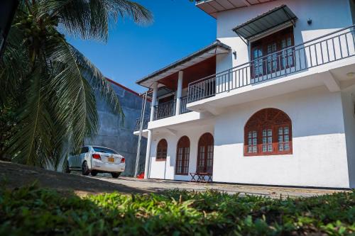 Anuradhapura Casa | Lakeside Villa