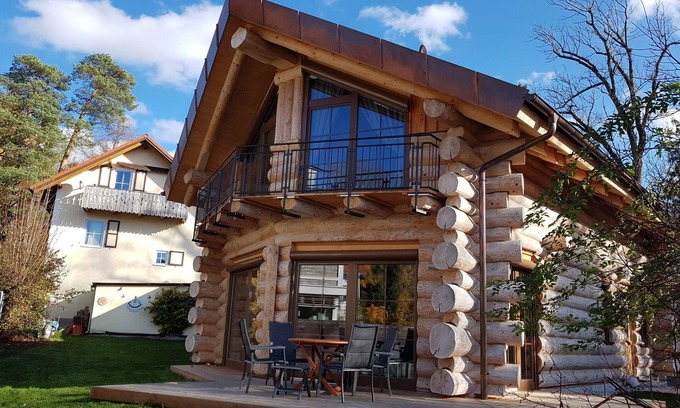 Poecking Casa | LakeStarnberg Apartments Wings of Love