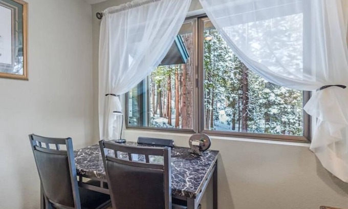 Lake Almanor Country Club Casa | Lakeview Retreat