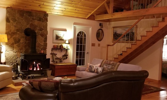 Woodford Cabina | Lakeview Cabin in the Mountains
