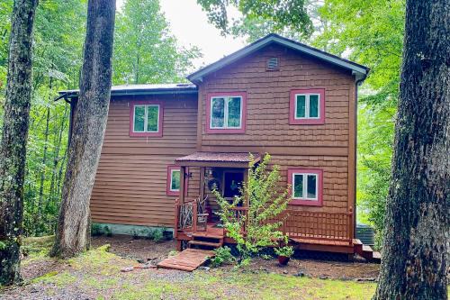 Cullowhee Casa | Lakeview Cabin