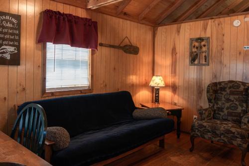 Mead Casa | Lakeview Cedar Cabin - Striper King - 5