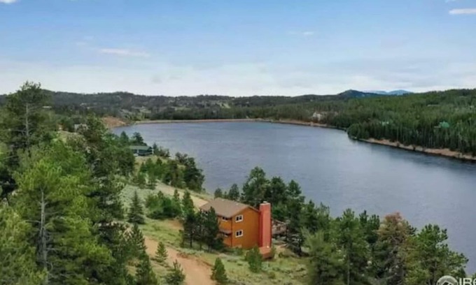 Crystal Lake Cabina | Lakeview Lodge