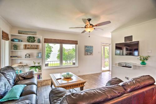 Pottsboro Apartamento | Lakeview Lodge with Lake Texoma Beach Access!