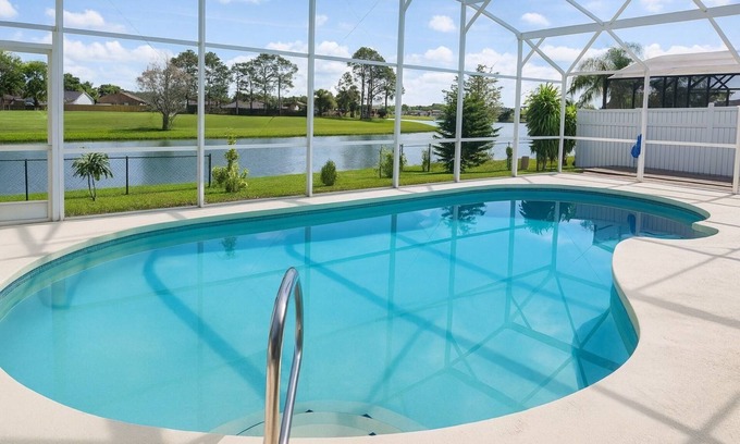 Indian Wells Casa | Lakeview Pool Villa, 3BD/2BA 10 min to Disney!