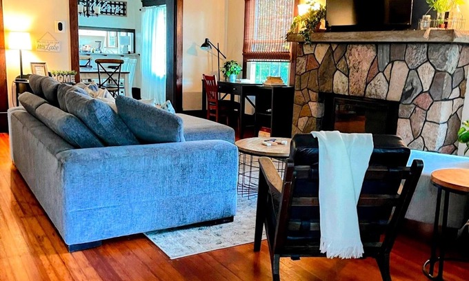Chardon Casa | Lakeview Retreat Destination