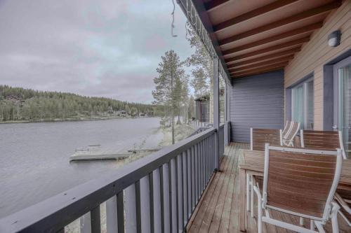 Kehys-Kainuu Apartamento | LakeVillas B4 - sis 4 kpl hissilippuja