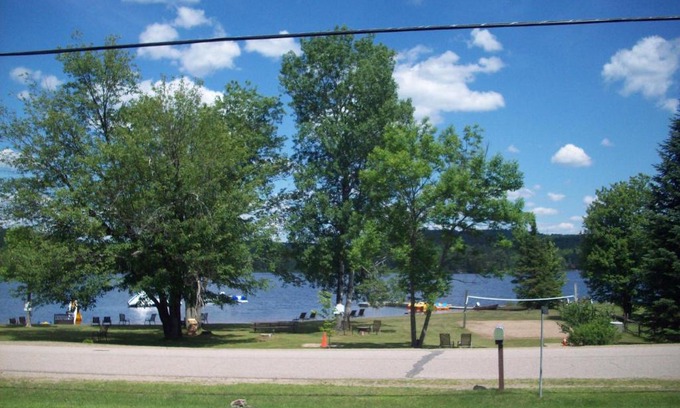Algonquin Highlands Complejo | Lakewoods Cottage