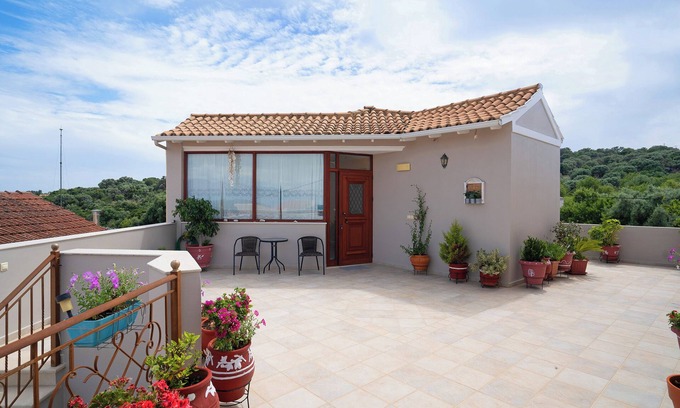 Spartochori Apartamento | "Apartamento Lakis" con vistas al mar, jardín, terraza y Wi-Fi