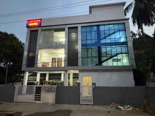 Thrissur Casa | Lakshmi Home