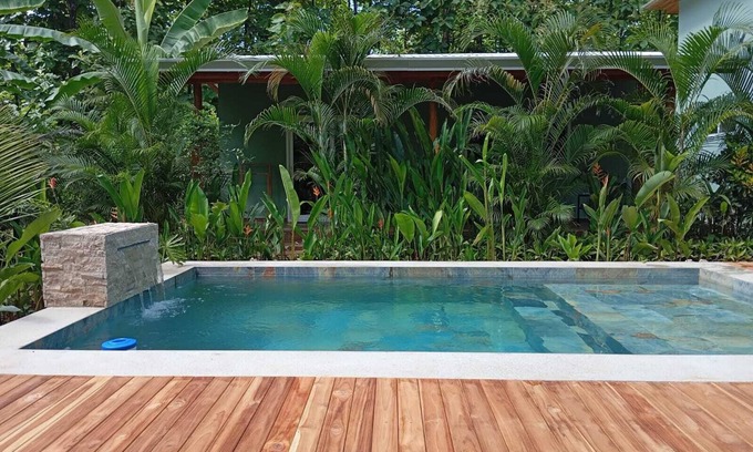 Los Pargos Casa | LaMar bungalow 3, quite and comfortable close to the beach and restaurants.