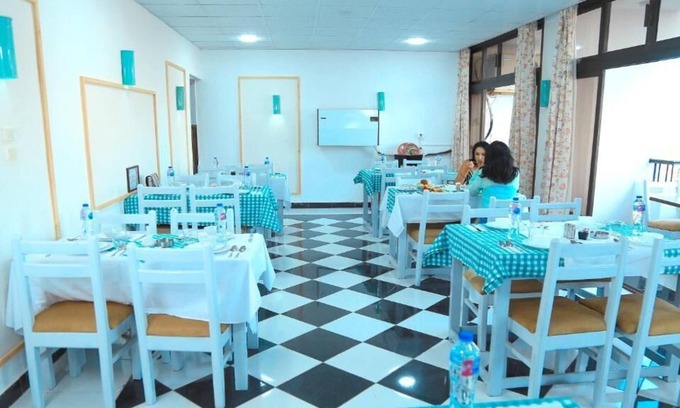 Sheraton Road -Sakkala Hotel | LAMIRA HOTEL