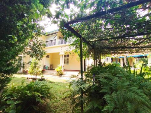 Seeduwa - Katunayake Casa | Lamp Colonial Bungalow Airport