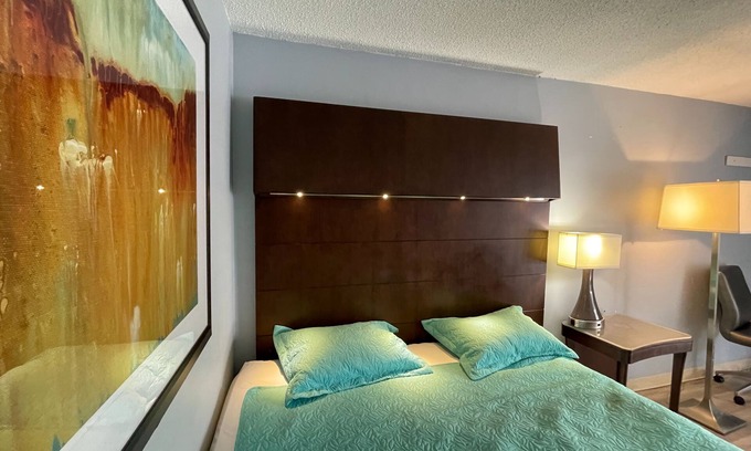 Paw Creek Hotel | Lamplighter Inn By OYO Charlotte Airport Area