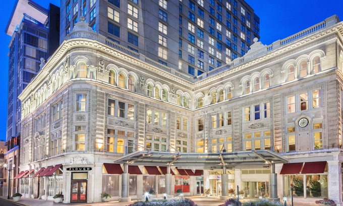 Lancaster Hotel | Lancaster Marriott at Penn Square