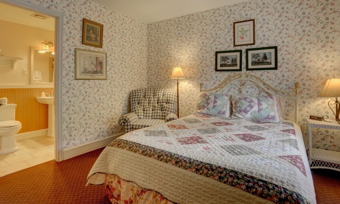 Bird In Hand Hotel | Lancaster, PA Inn Amish Country