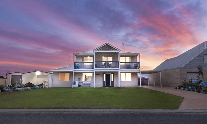 Lancelin Casa | Lancelin By The Dunes - Low Mid Week Rates!