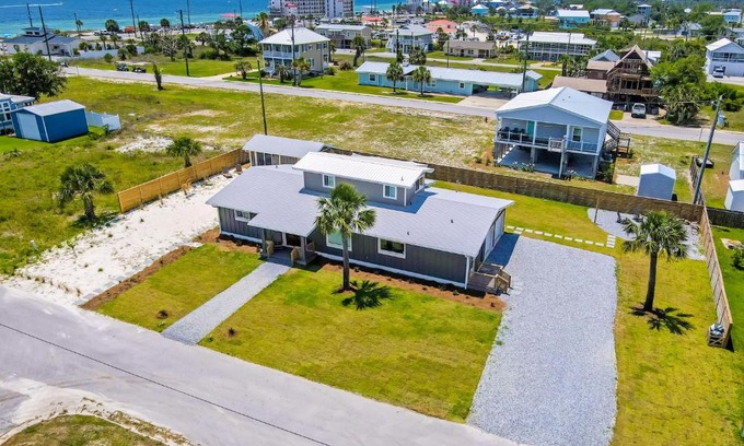 Mexico Beach Casa | Land and Sand