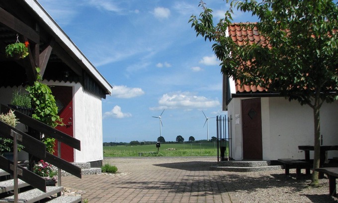 Tomelilla Cama Y Desayuno | Landet Bed and Breakfast
