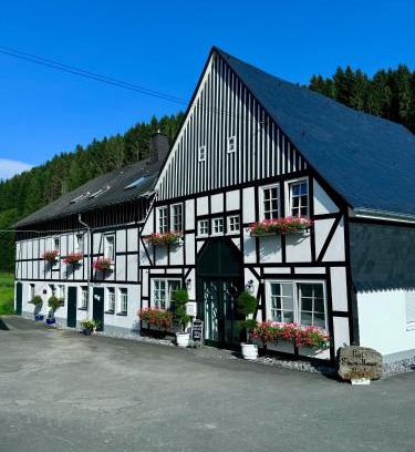Sorpetal Apartamento | Landferienwohnung Simon