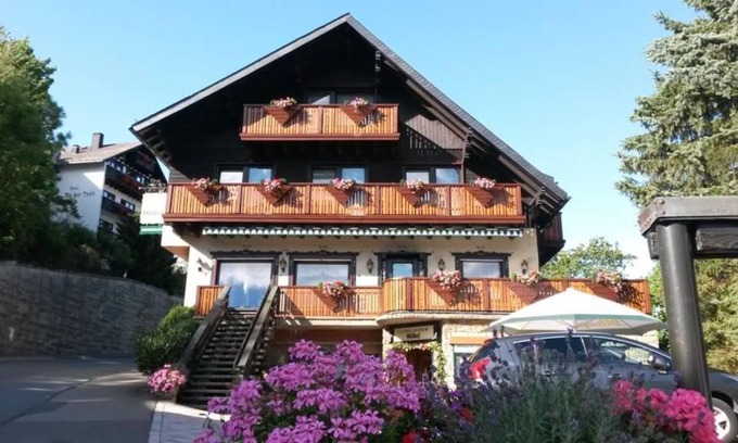 Schwalefeld Casa | Landgasthof Göbel