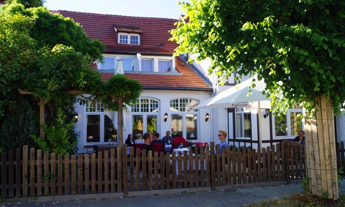 Alt-Travemunde/Ronnau Hotel | Landhaus Bode