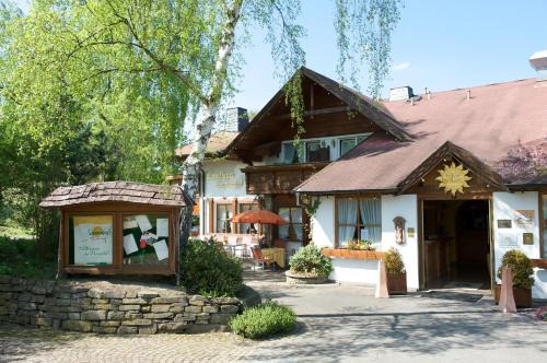 Adenau Hotel | Landhaus Sonnenhof