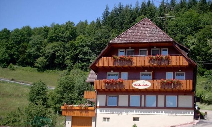 Huzenbach Casa | Landhaus Waldeshöhe