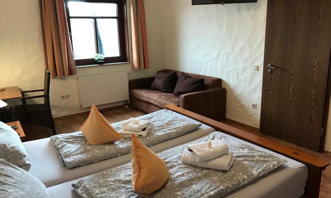 Grevenbroich Casa | Landhotel Lindenhof