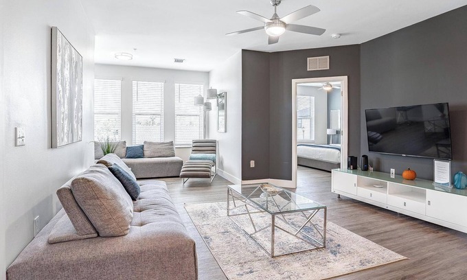 Port Tampa City Apartamento | Landing at The Pointe on Westshore - 2 Bedrooms...