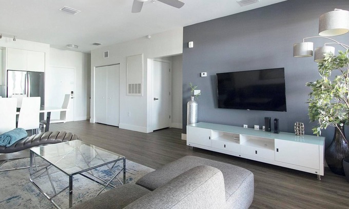 Port Tampa City Apartamento | Landing at The Pointe on Westshore - 3 Bedrooms...