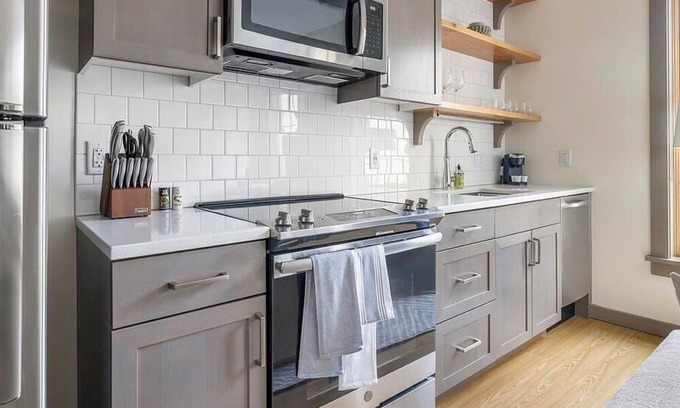 Alberta Arts District Apartamento | Landing at 1930 Alberta - 1 Bedroom in Vernon