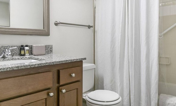 Blue Ash Apartamento | Landing at Altitude Blue Ash - 2 Bedrooms in Downtown Blue Ash