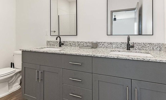 Southside Apartamento | Landing at Bartram Park - 2 Bedrooms in Southside