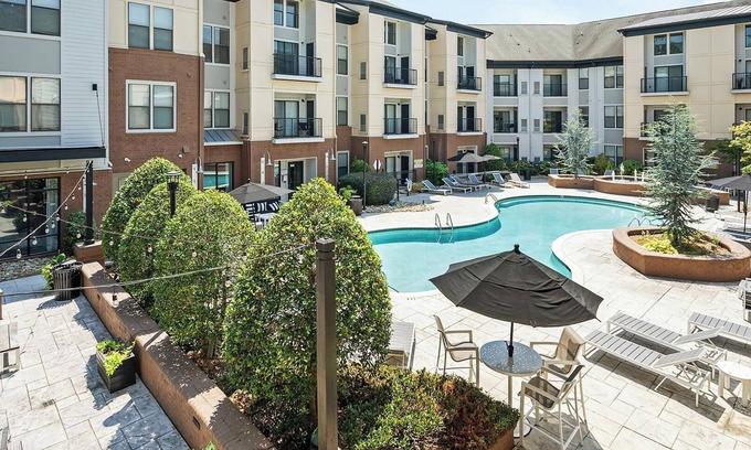 Paw Creek Apartamento | Landing at Celsius - 2 Bedrooms in Wedgewood