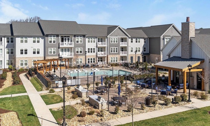 Matthews Apartamento | Landing at Chestnut Farm - 1 Bedroom in Stallings