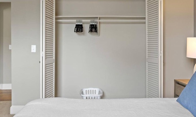 Green Hills Apartamento | Landing at Chowning Square - 2 Bedrooms in Green Hills