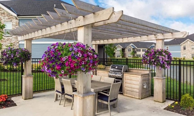 Sunbury Apartamento | Landing at Cortland Sunbury - 3 Bedrooms in Downtown Sunbury