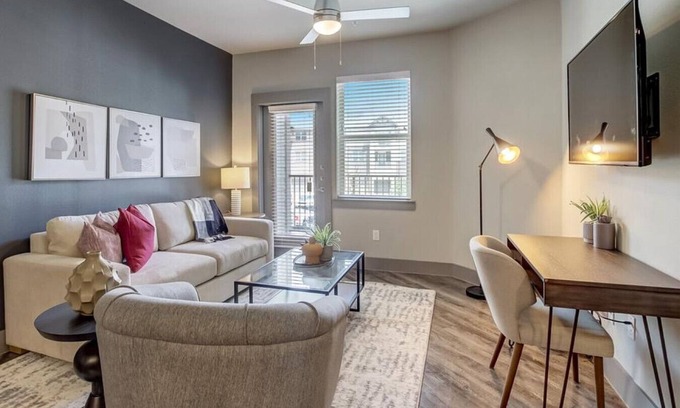 Denton Apartamento | Landing at Discovery Park - 1 Bedroom in Downtown Denton