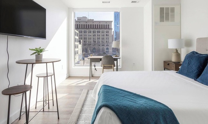 Greektown Historic District Apartamento | Landing at eXchange - Studio in Downtown Detroit