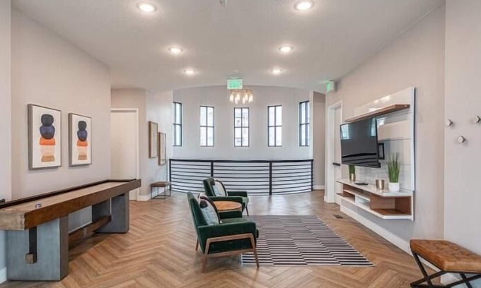 West Jordan Apartamento | Landing at Gardner Station - 2 Bedrooms in Downtown West Jordan