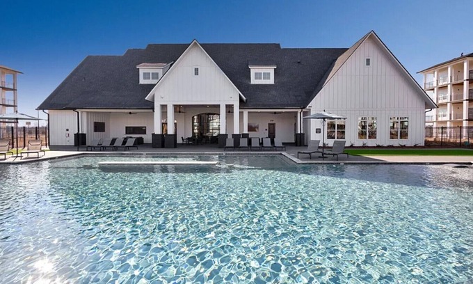 Athens Apartamento | Landing at Gateway Village at Swan Creek - 3 Bedrooms in Athens