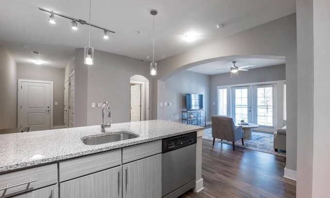 West Ashley Apartamento | Landing at Heyward West Ashley - 2 Bedrooms in West Ashley