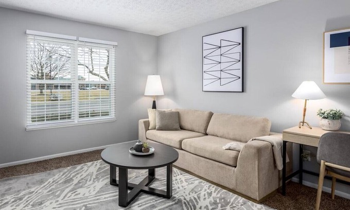 Lewis Center Apartamento | Landing at Lake Club at Polaris - 1 Bedroom in Downtown Columbus