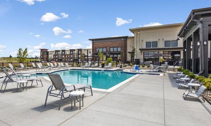 Toledo Apartamento | Landing at Marina Lofts - 1 Bedroom in East Toledo