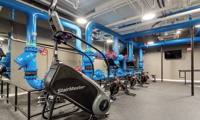 Baileys Crossroads Apartamento | Landing at Mission Lofts - 2 Bedrooms in Downtown Falls Church