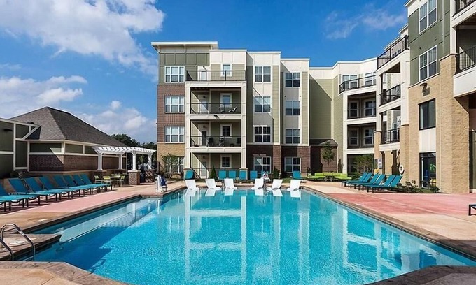 Perrysburg Apartamento | Landing at Mosaic at Levis Commons - 1 Bedroom in Downtown Perrysburg